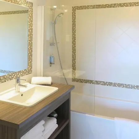 Sainte-barbe Sleeps 4 Pool Air Con Wifi